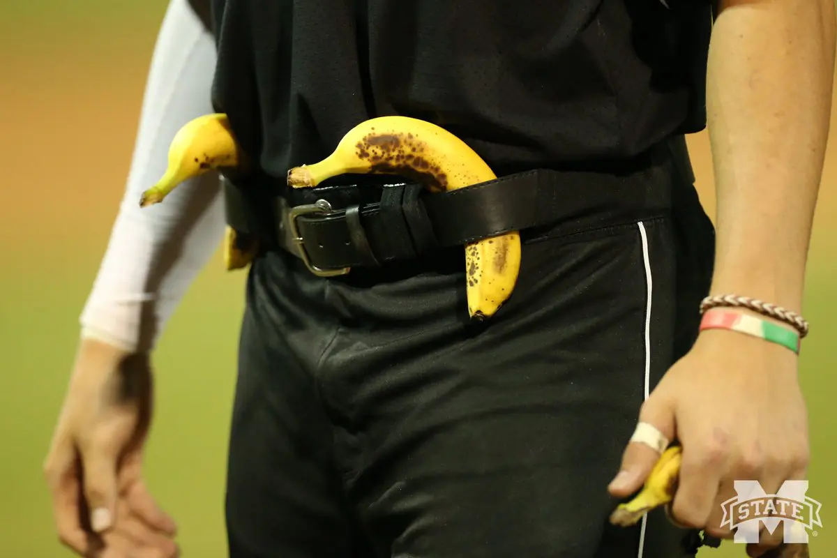 Notre Dame baseball using awesome 'rally bananas' for good luck