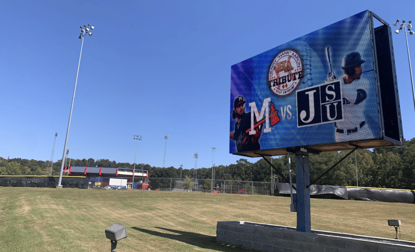 Atlanta Braves Hank Aaron Tribute Video 