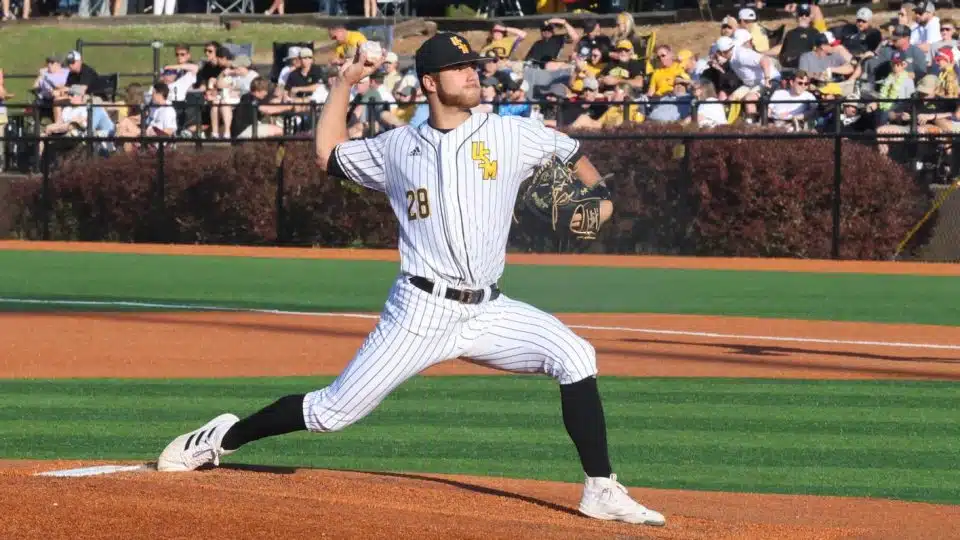 USM baseball moves 1 step closer to College World Series